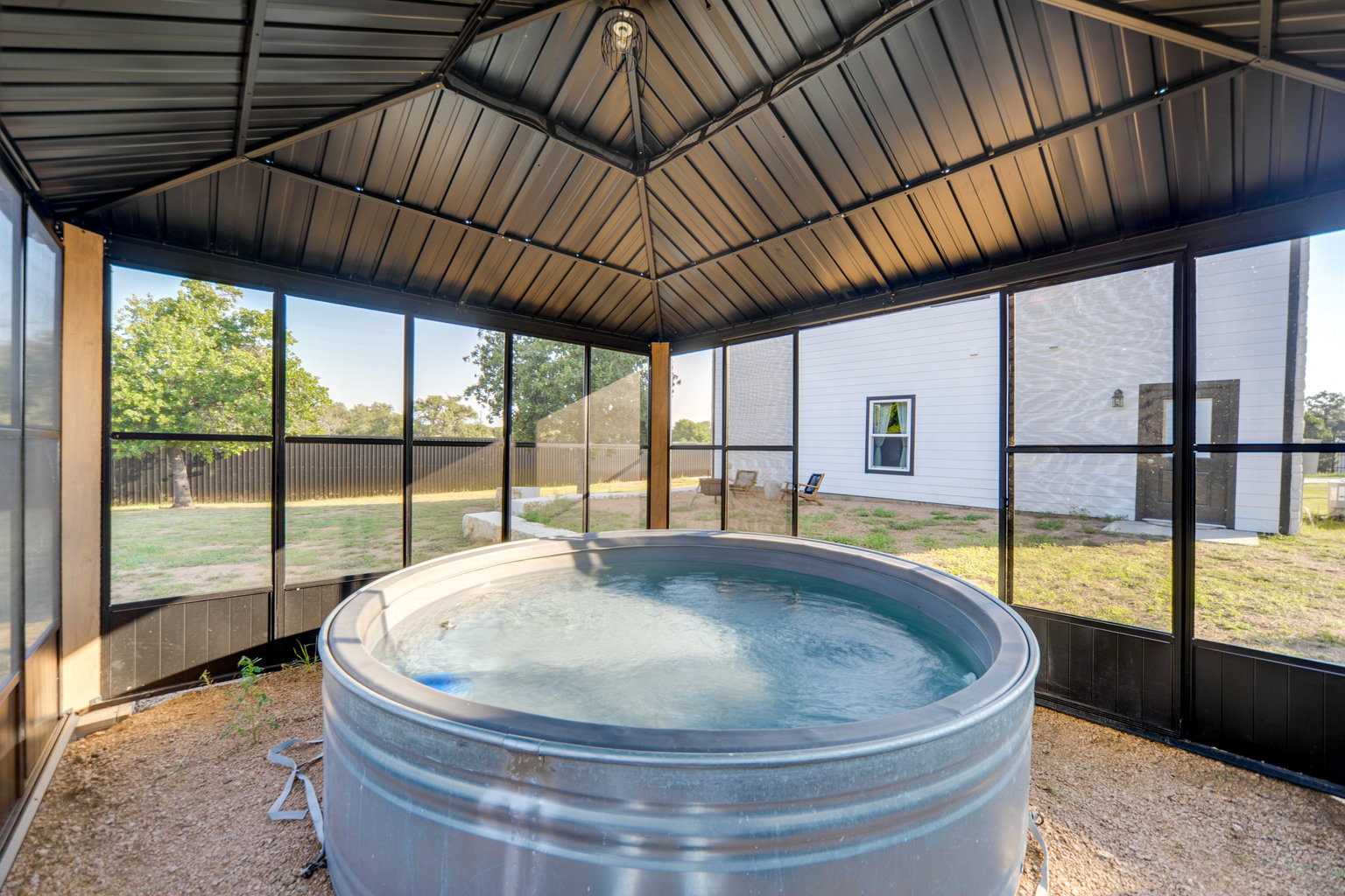 Buchanan Dam Vacation Rental