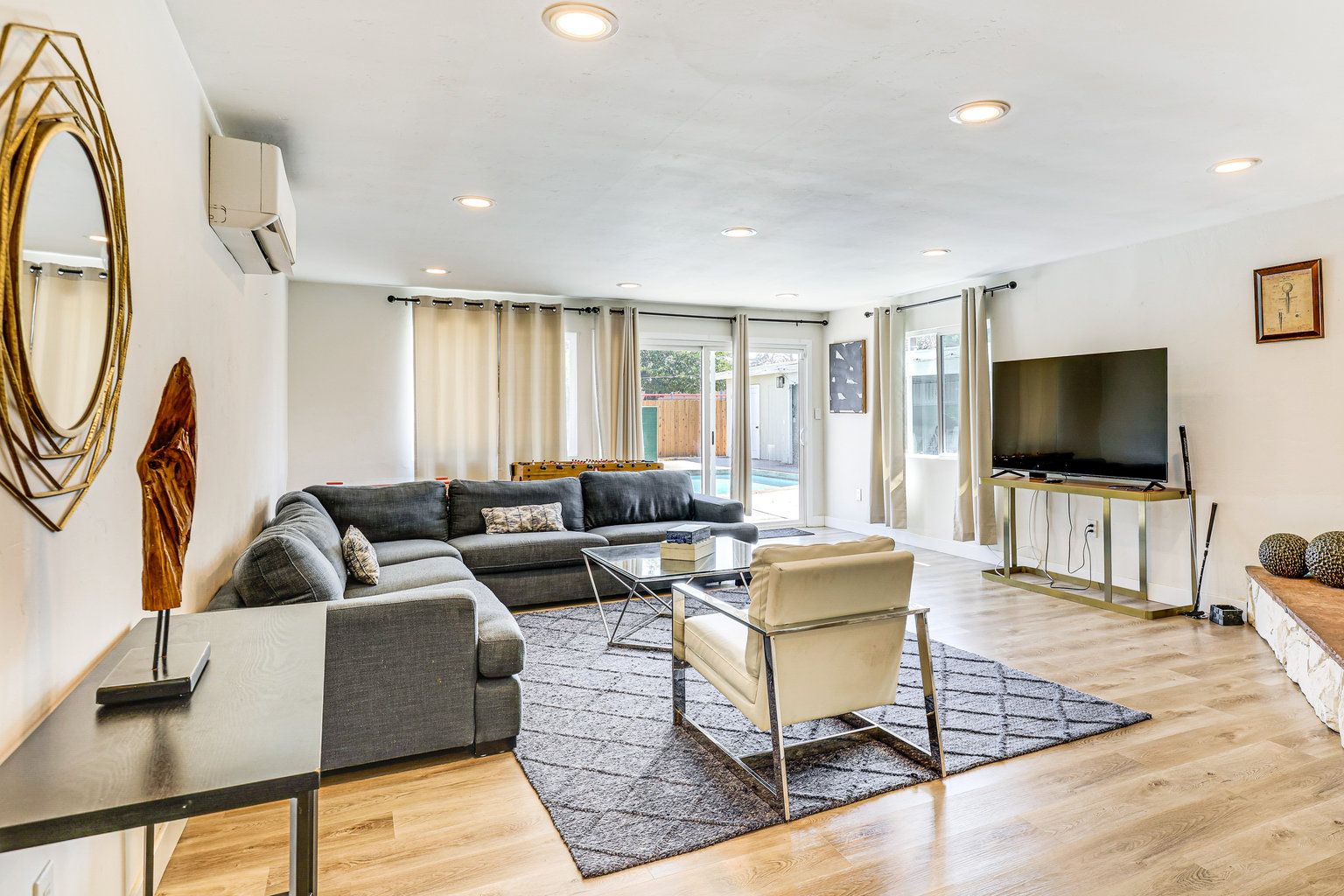 Lakeside Vacation Rental