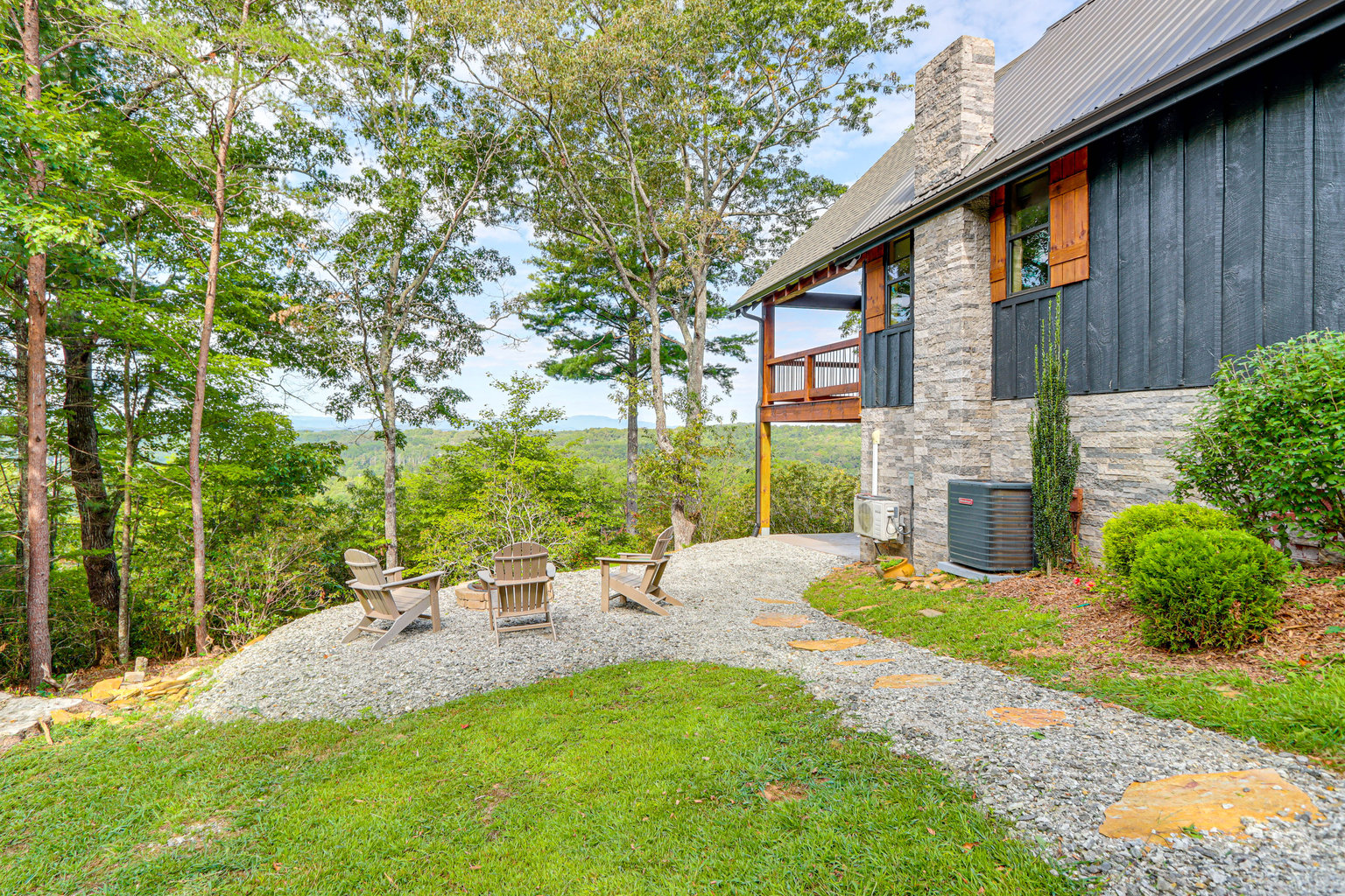 Mineral Bluff Vacation Rental