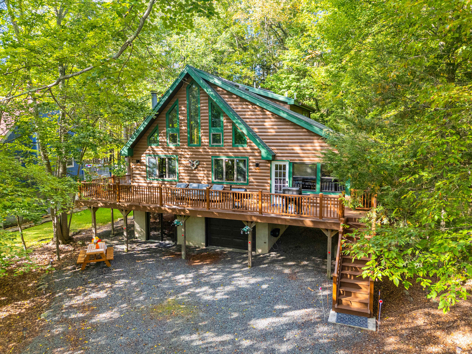 Lake Ariel Vacation Rental