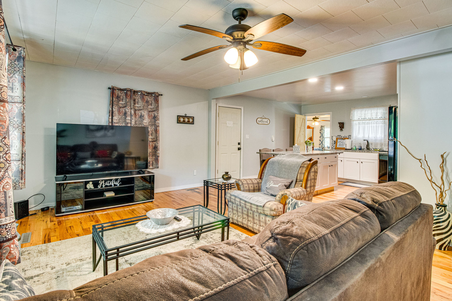 Mammoth Spring Vacation Rental