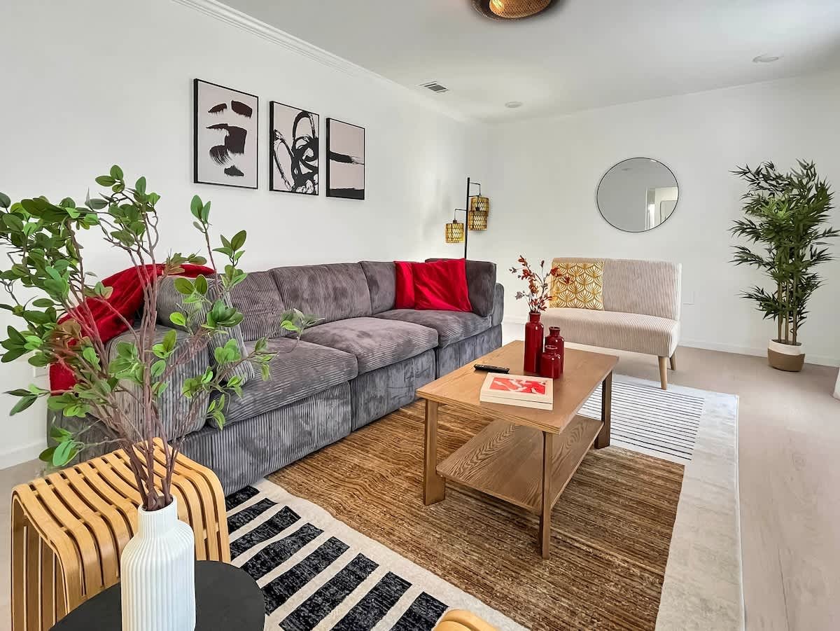 Pooler Vacation Rental