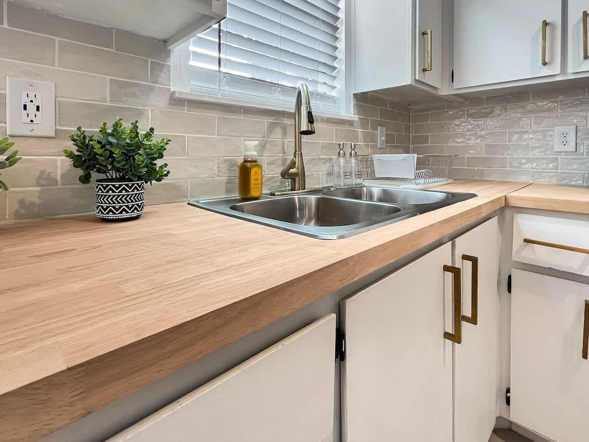 Pooler Vacation Rental