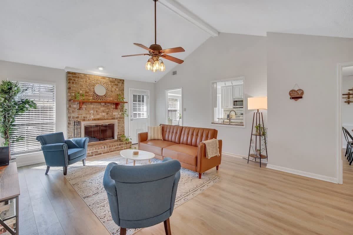 Pooler Vacation Rental