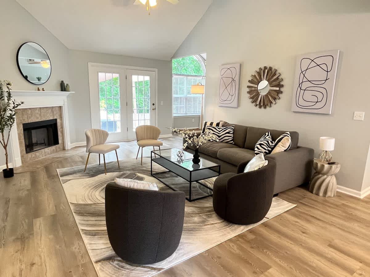 Pooler Vacation Rental