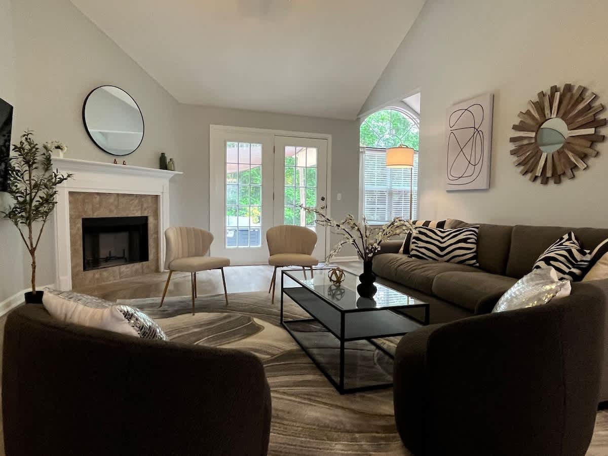 Pooler Vacation Rental