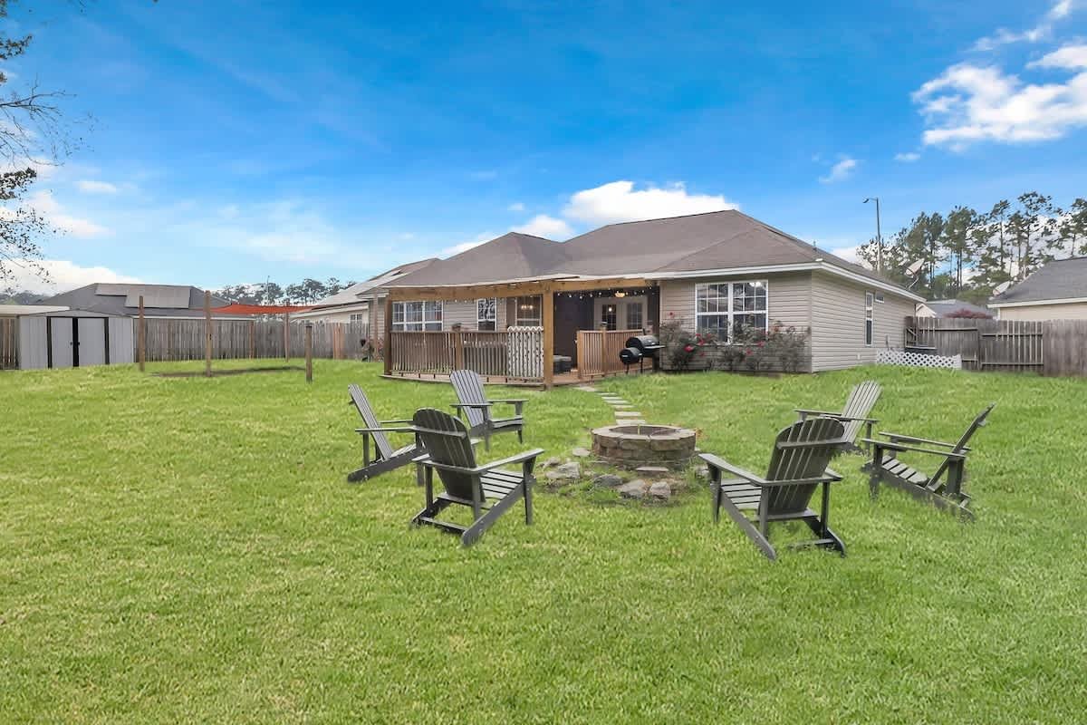 Pooler Vacation Rental