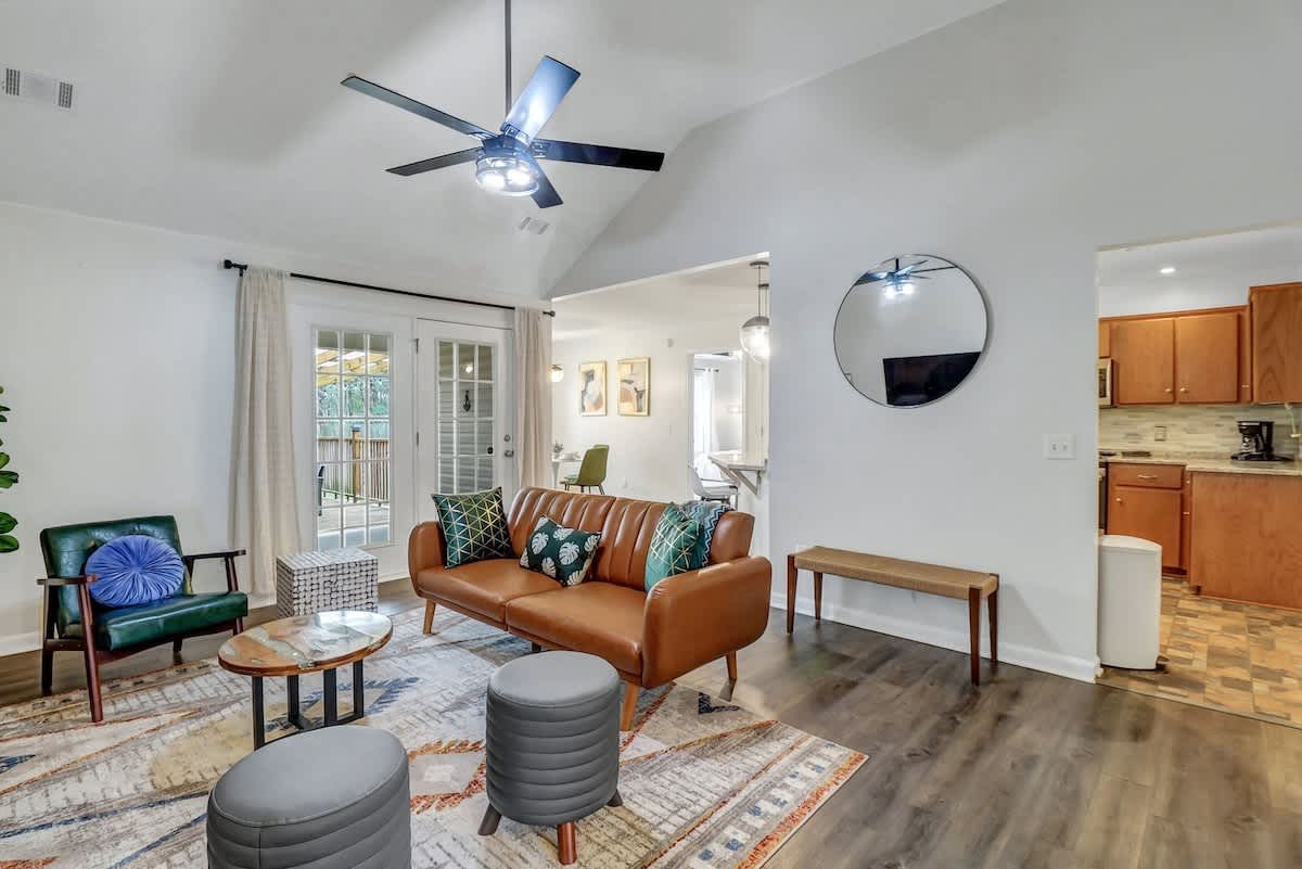 Pooler Vacation Rental