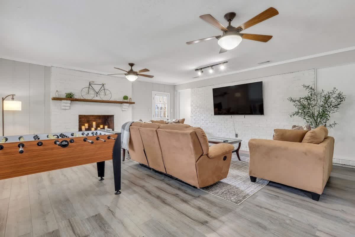 Pooler Vacation Rental
