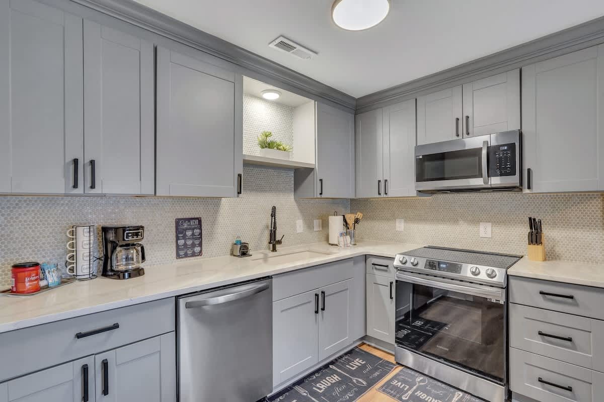 Pooler Vacation Rental