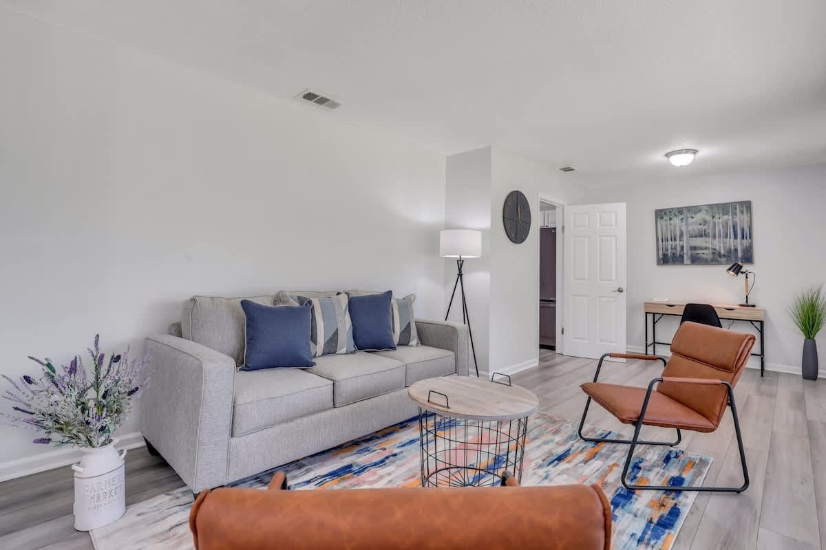 Pooler Vacation Rental