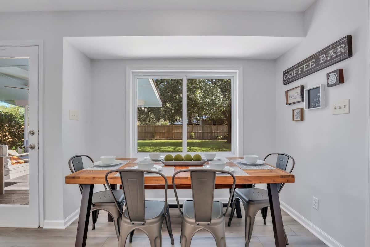 Pooler Vacation Rental