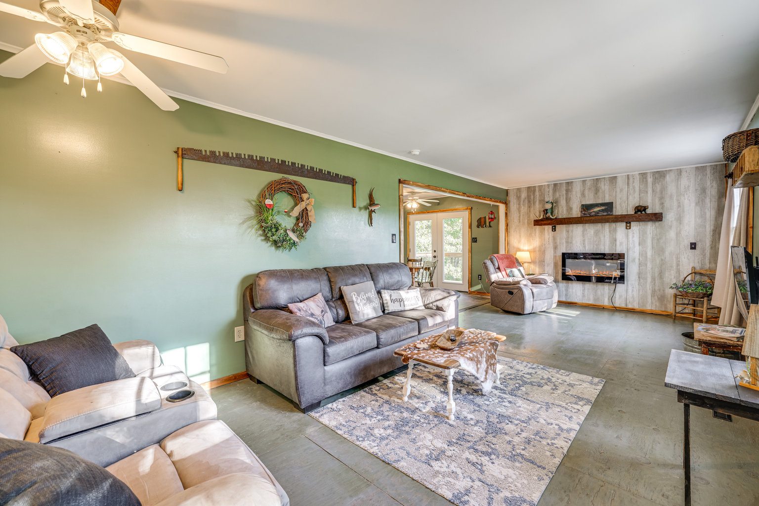 Cassville Vacation Rental