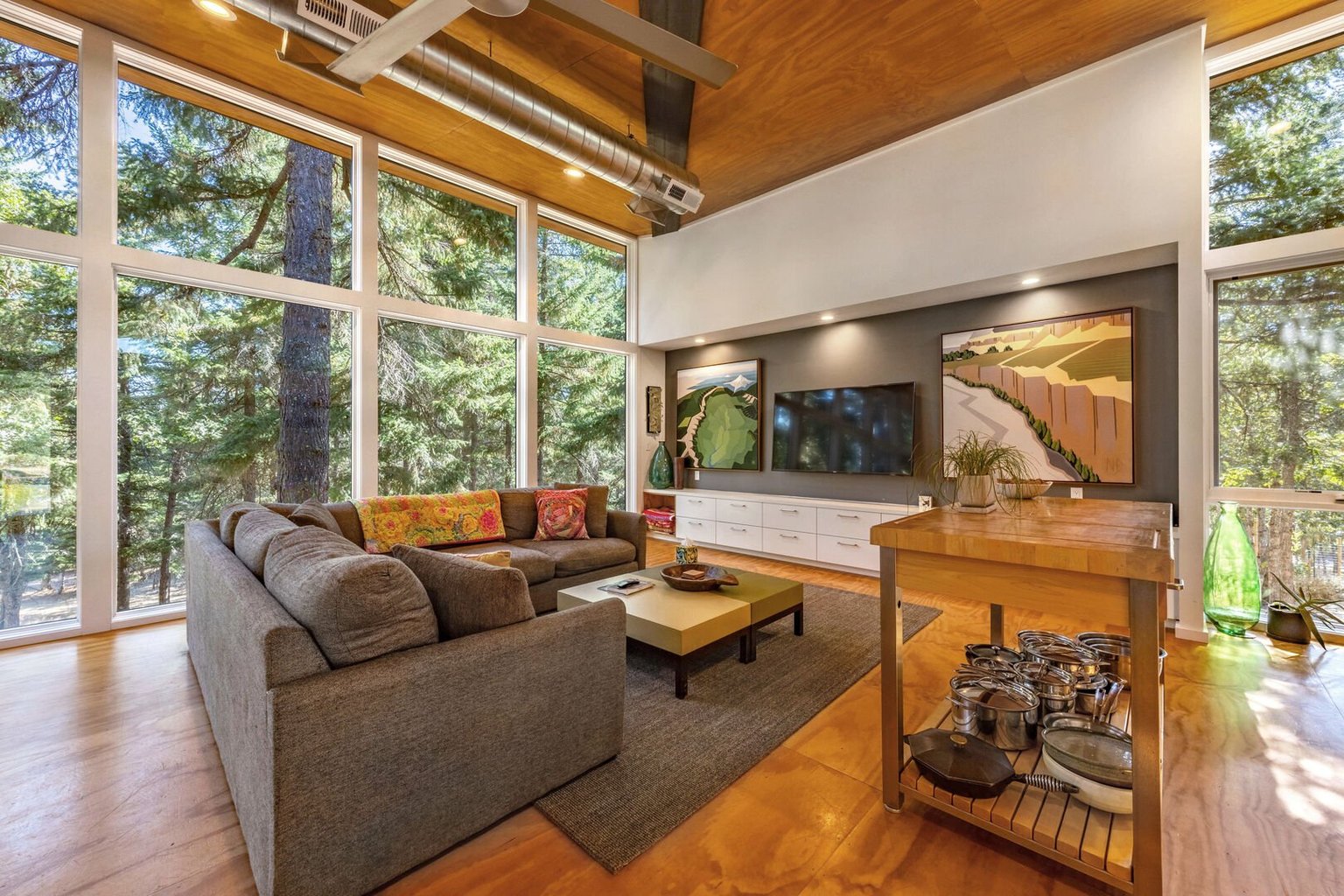 Mosier Vacation Rental