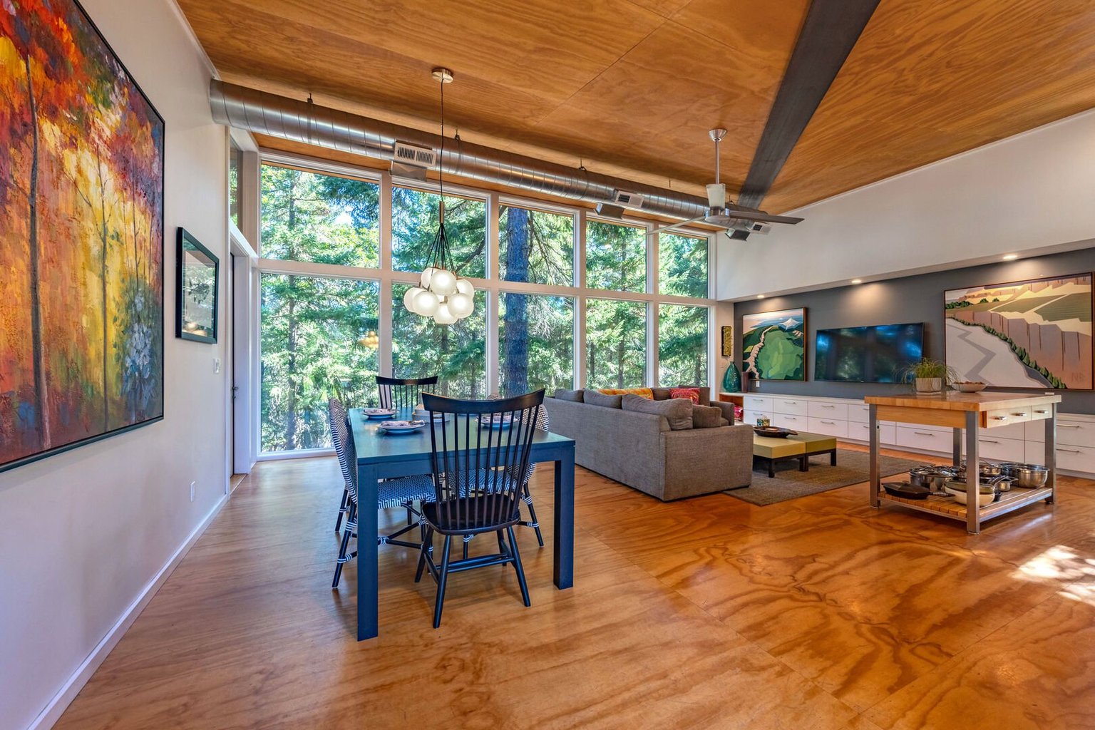 Mosier Vacation Rental