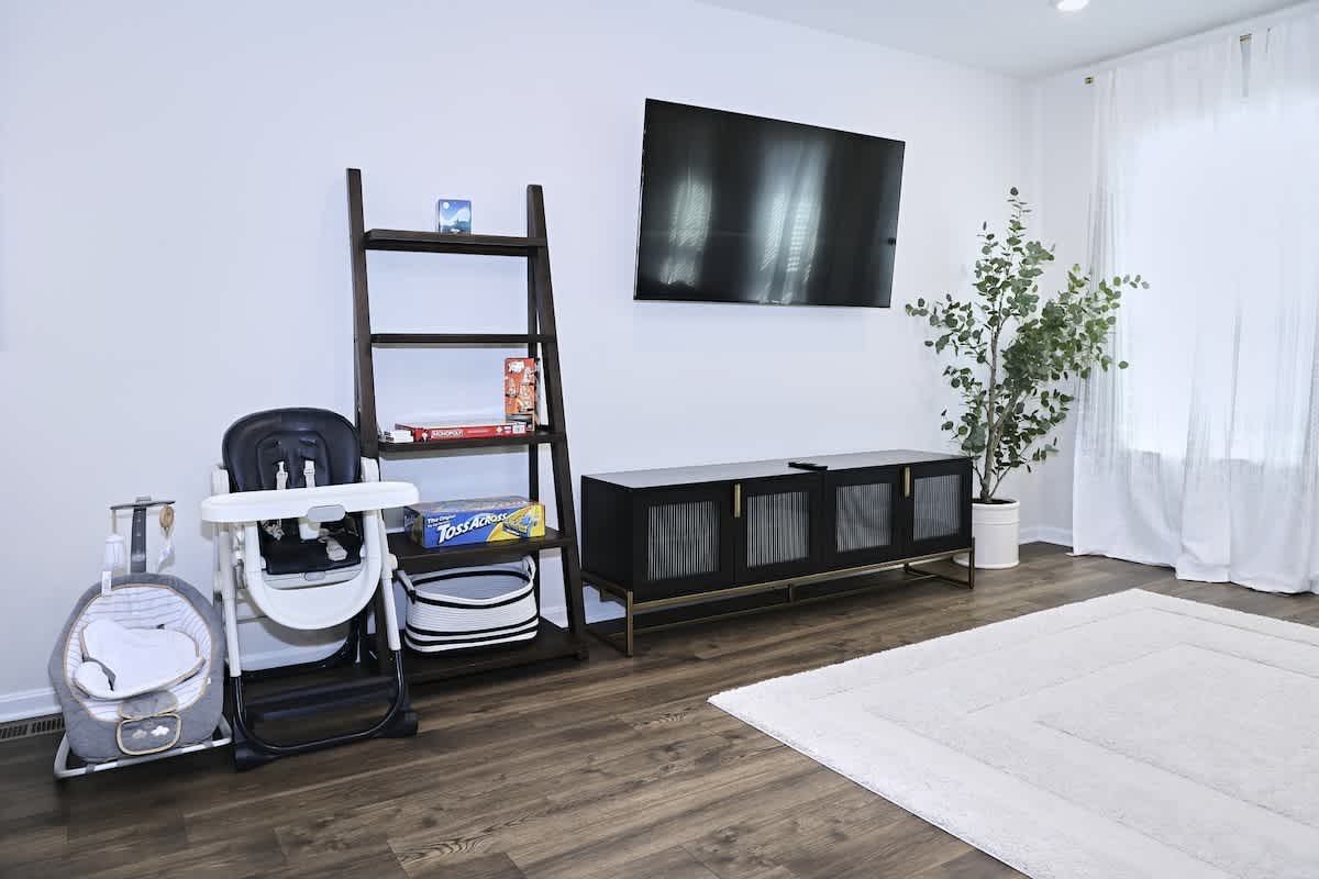 Bowie Vacation Rental