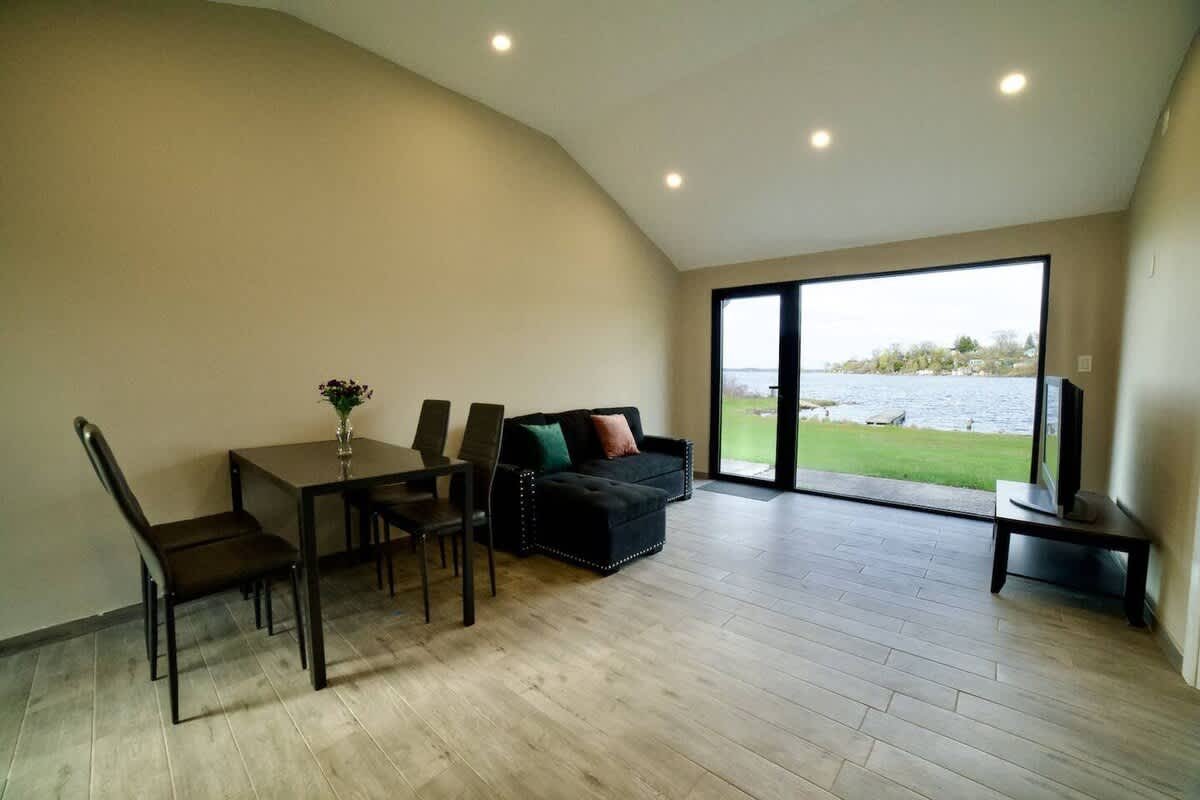 Gores Landing Vacation Rental