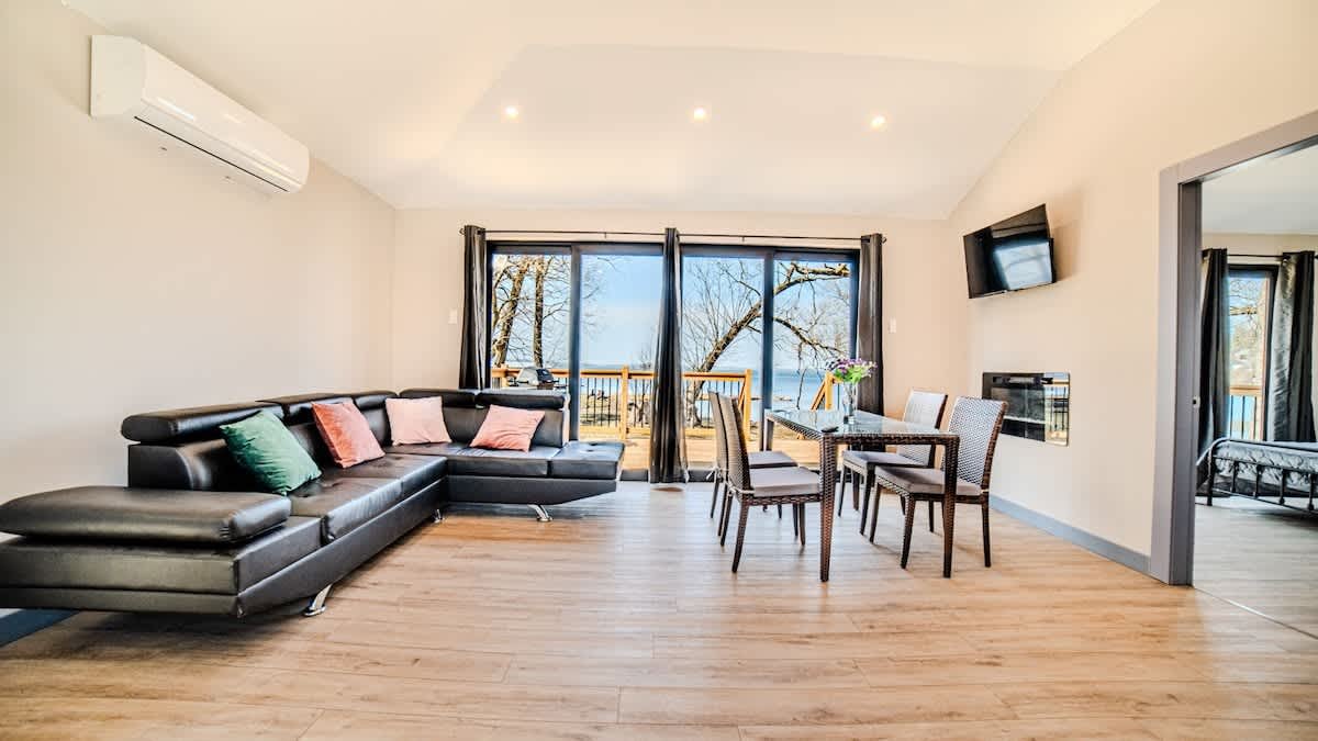 Gores Landing Vacation Rental