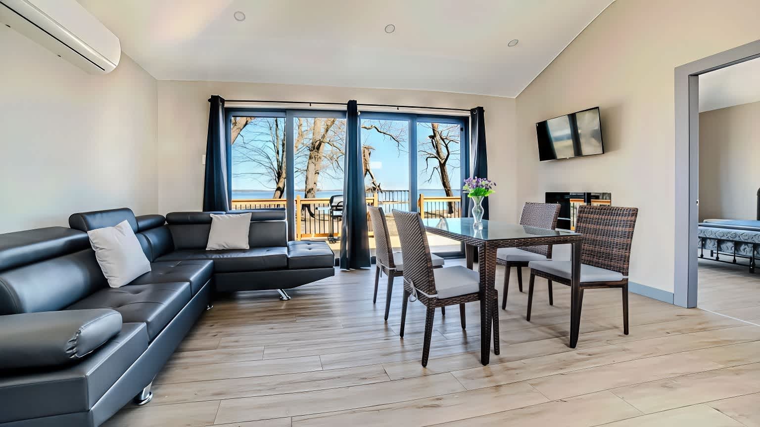 Gores Landing Vacation Rental
