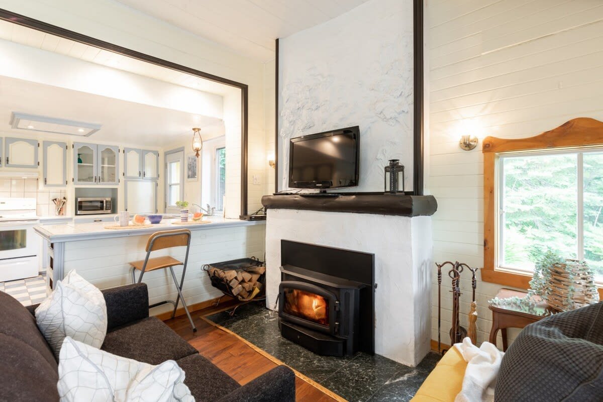 Saint-Adolphe-d'Howard Vacation Rental