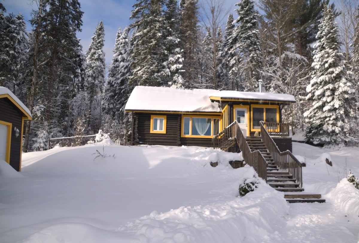 Saint-Adolphe-d'Howard Vacation Rental