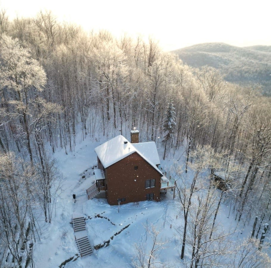 Val-des-Lacs Vacation Rental