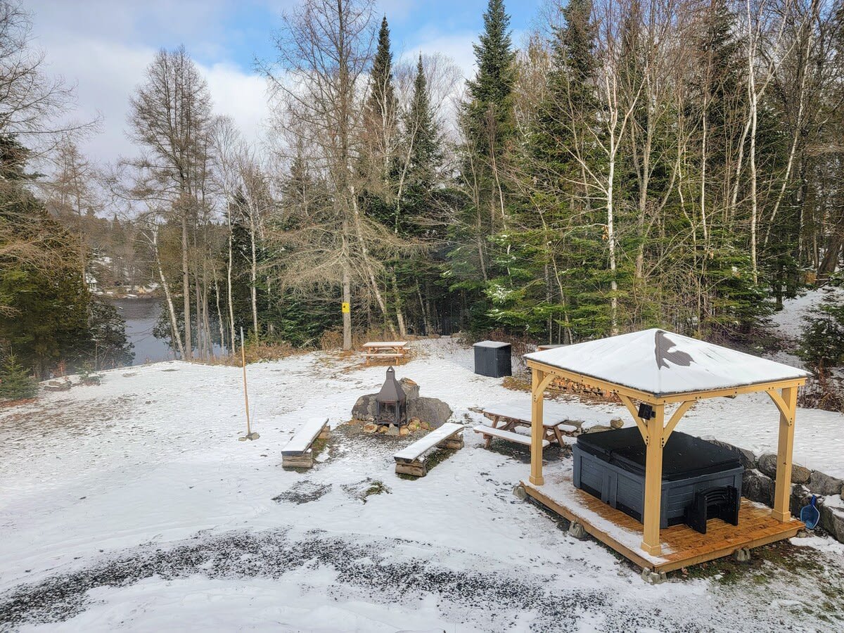 Saint-Adolphe-d'Howard Vacation Rental
