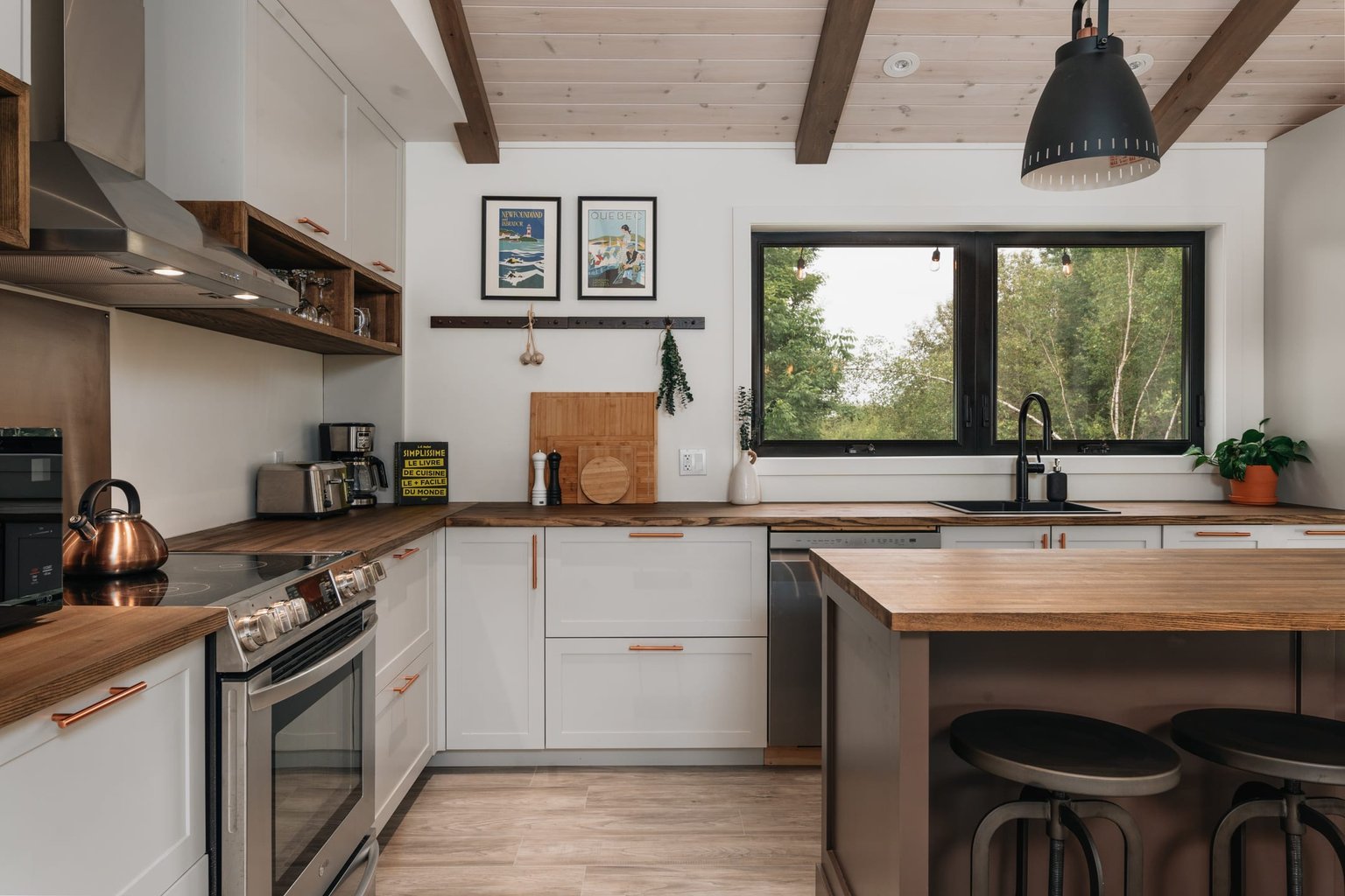 Mansonville Vacation Rental