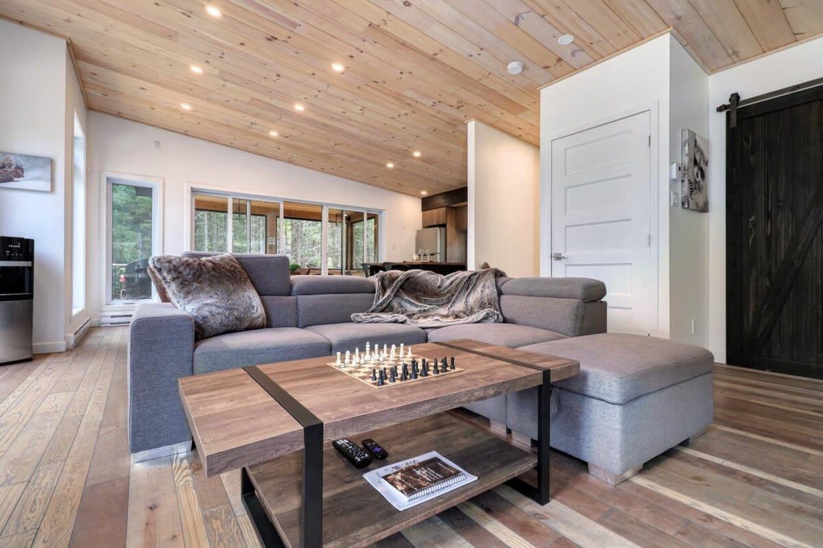 Sainte-Émélie-de-l'Énergie Vacation Rental