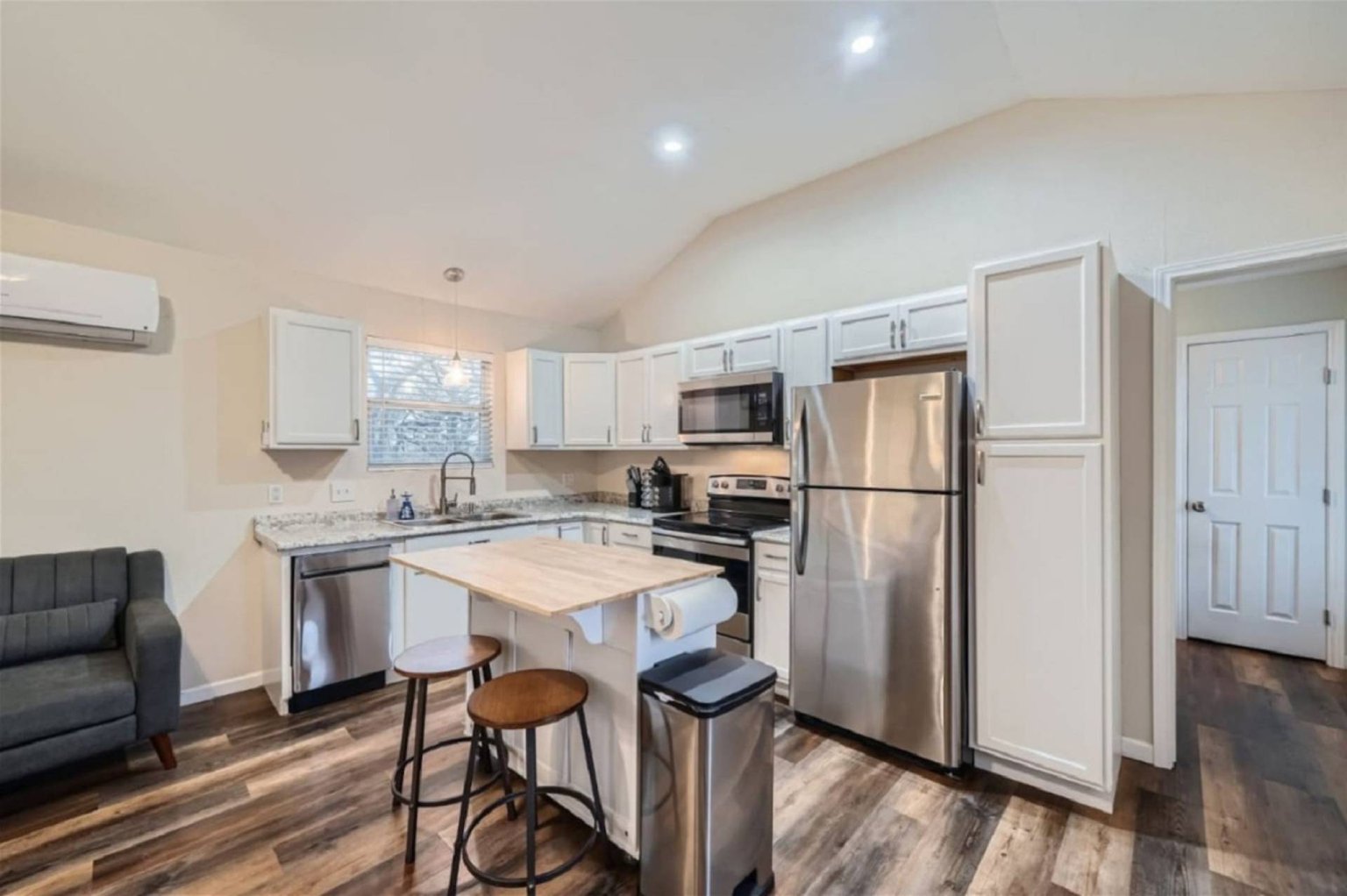 Cedar Creek Vacation Rental