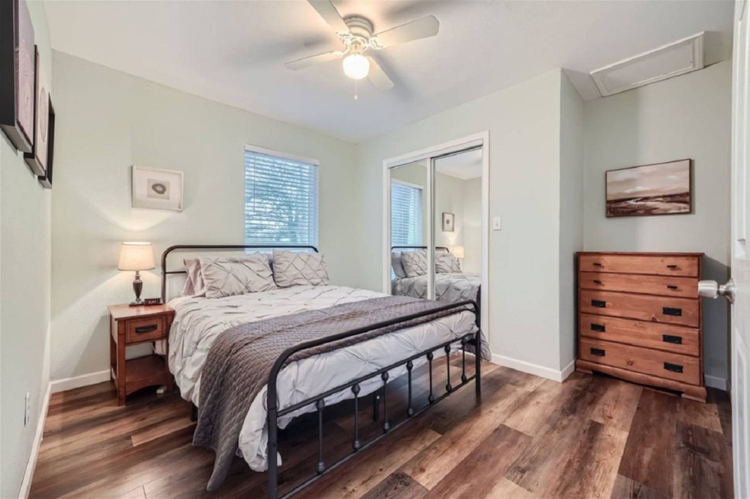 Cedar Creek Vacation Rental