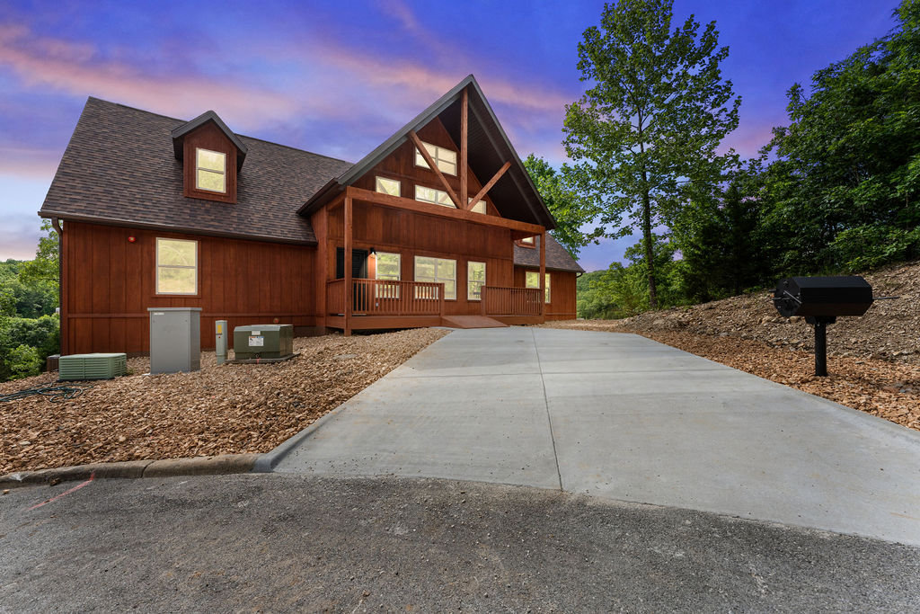 Reeds Spring Vacation Rental