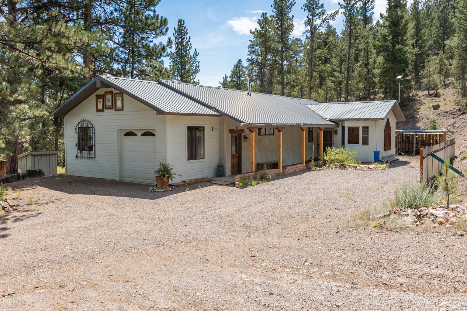 Villa Grove Vacation Rental