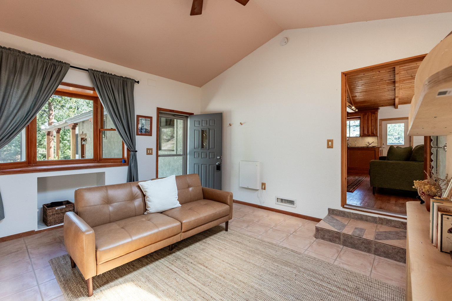 Villa Grove Vacation Rental