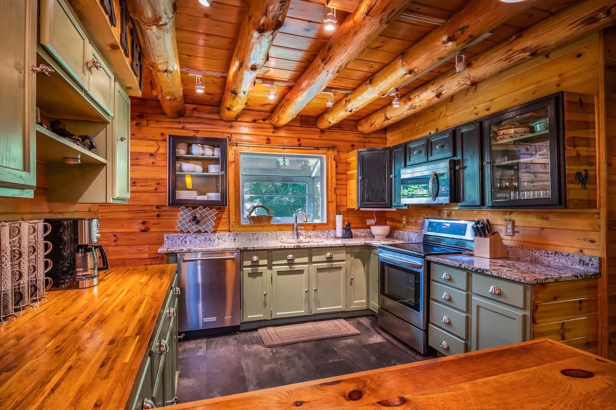 Lake Ariel Vacation Rental