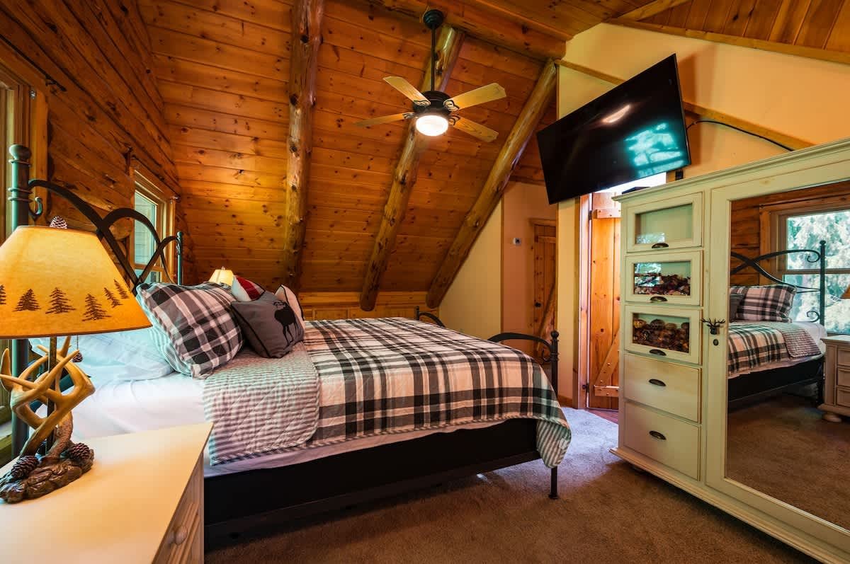 Lake Ariel Vacation Rental