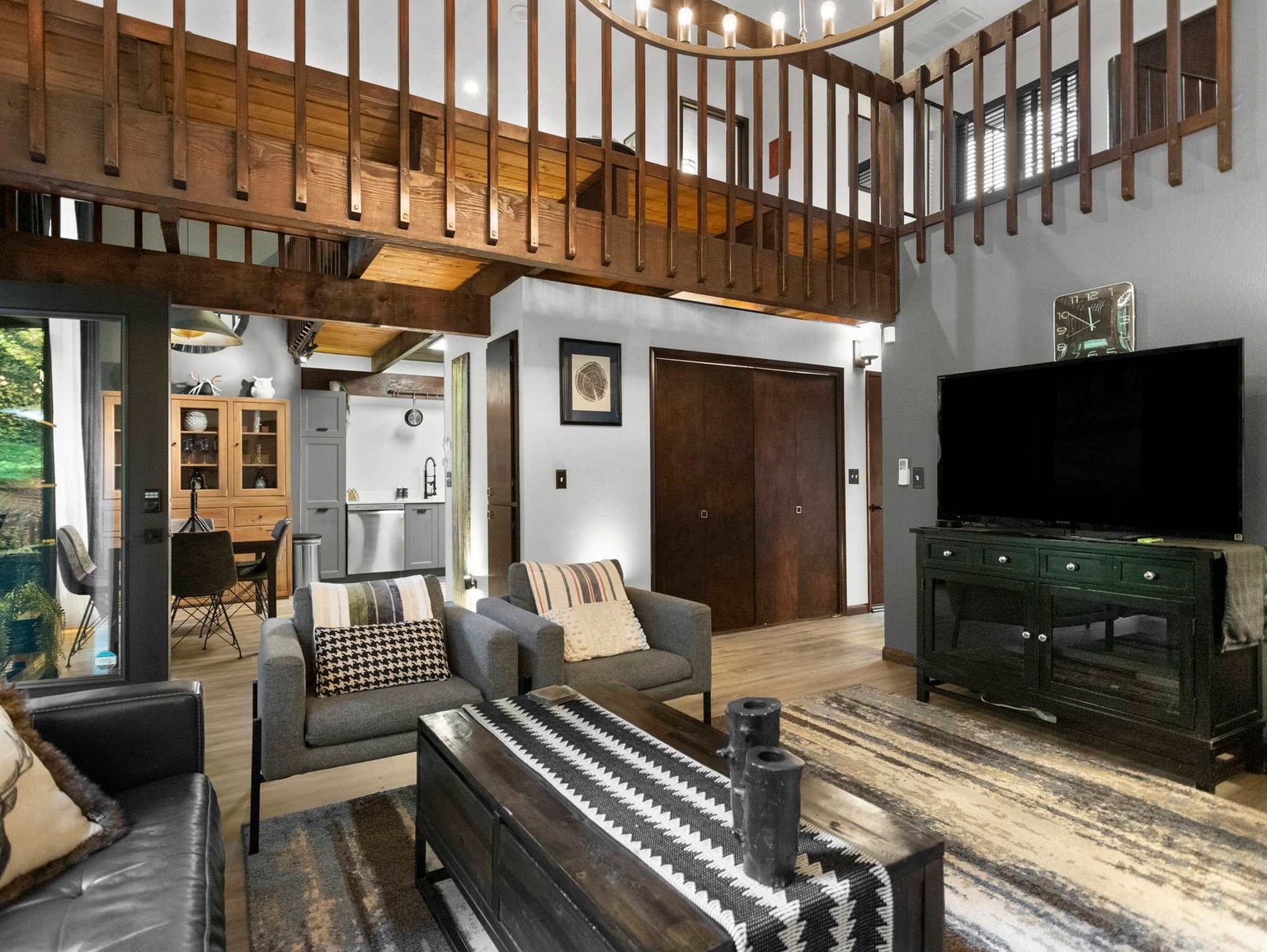 Rhododendron Vacation Rental