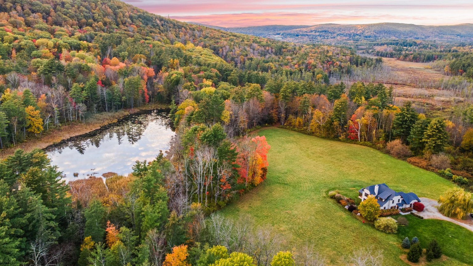 Lee Vacation Rental