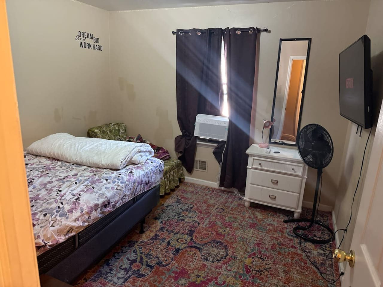 Newark Vacation Rental