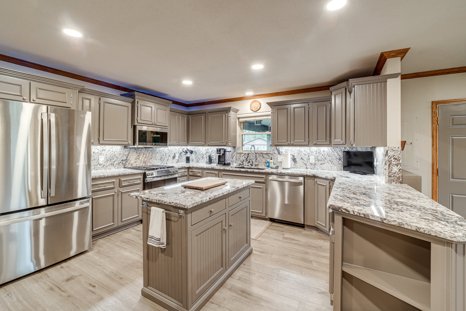 Bixby Vacation Rental