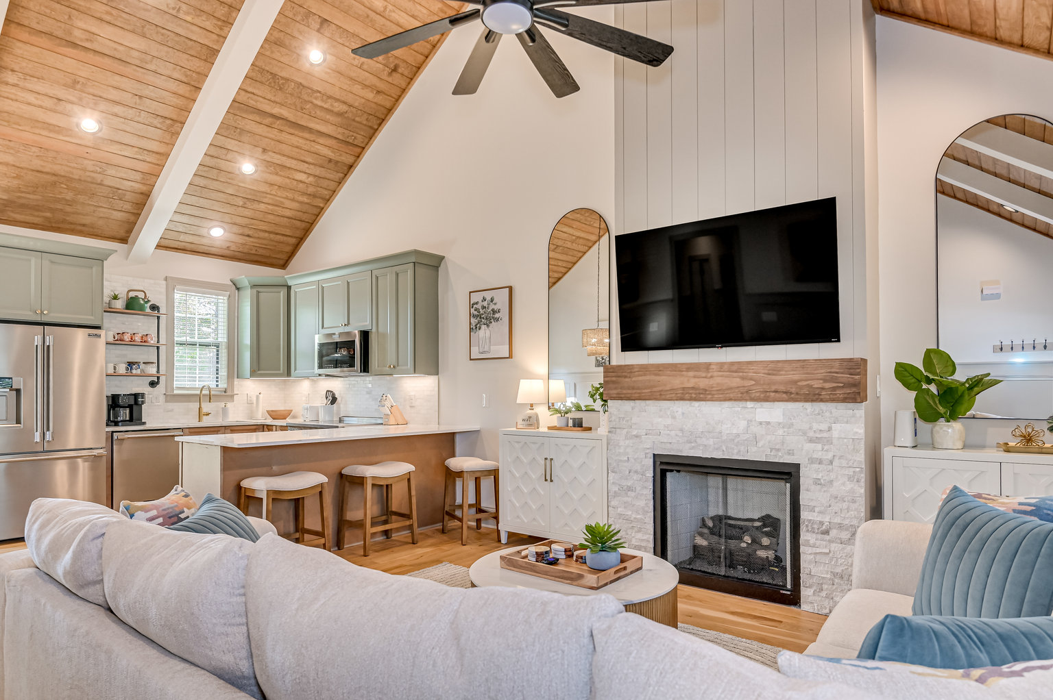 Martinez Vacation Rental