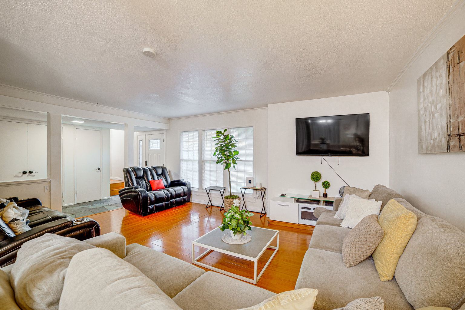 Riverside Vacation Rental