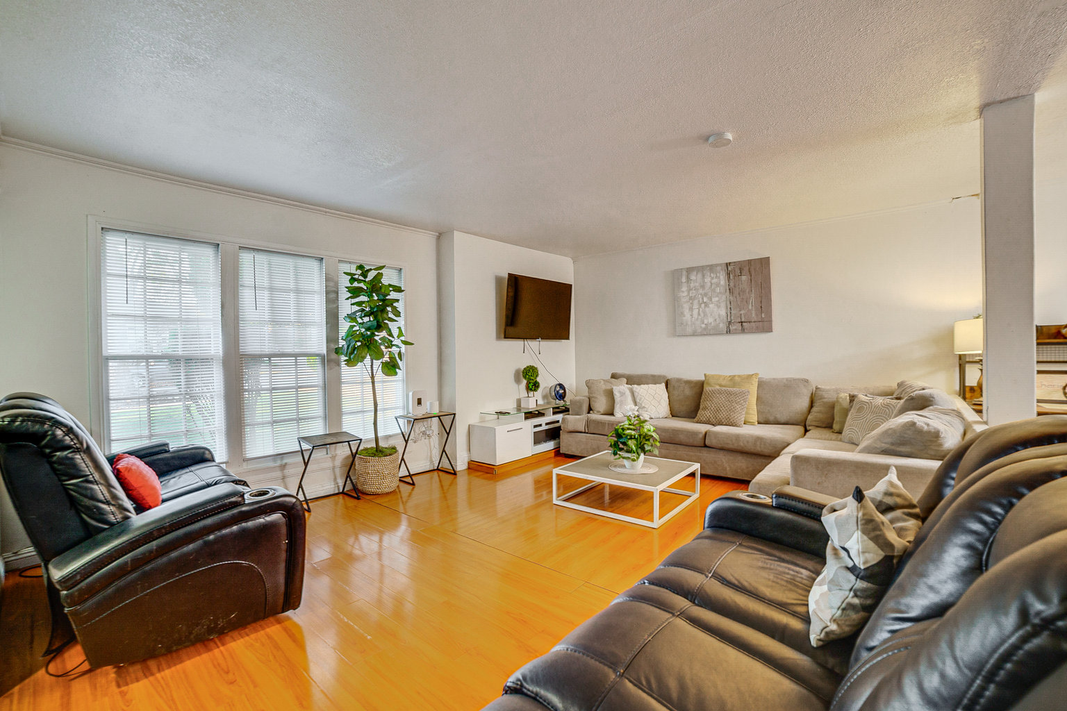 Riverside Vacation Rental