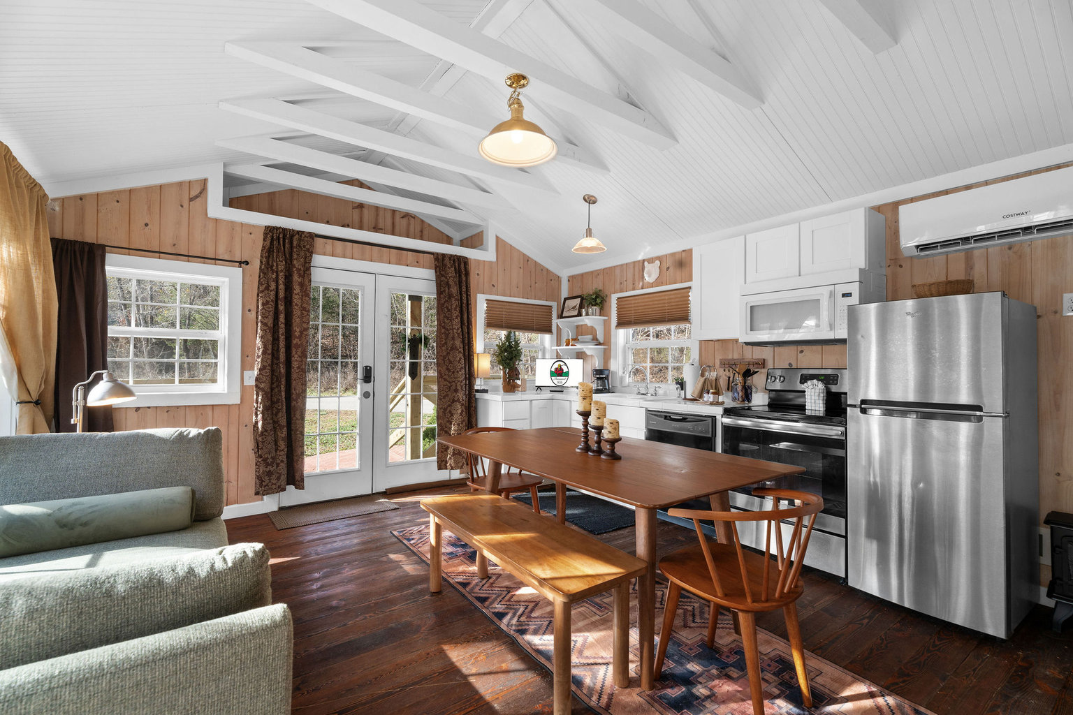 Blue Eye Vacation Rental