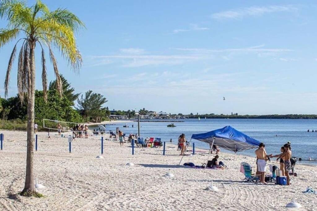 Ruskin Vacation Rental