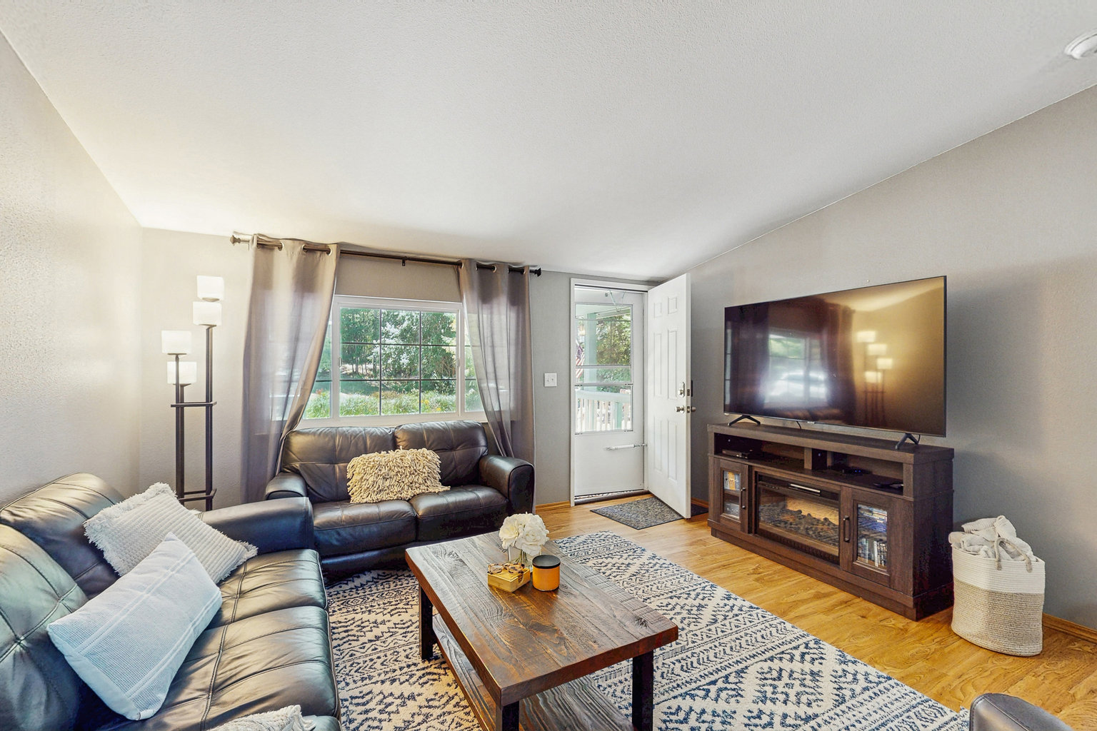 Shelton Vacation Rental