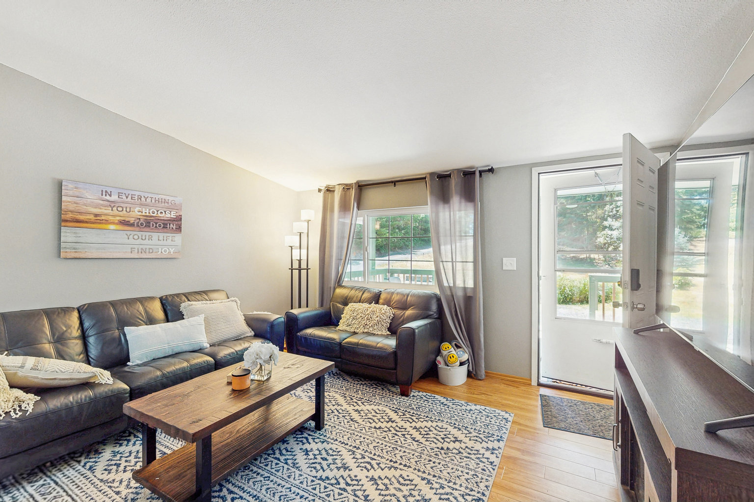 Shelton Vacation Rental