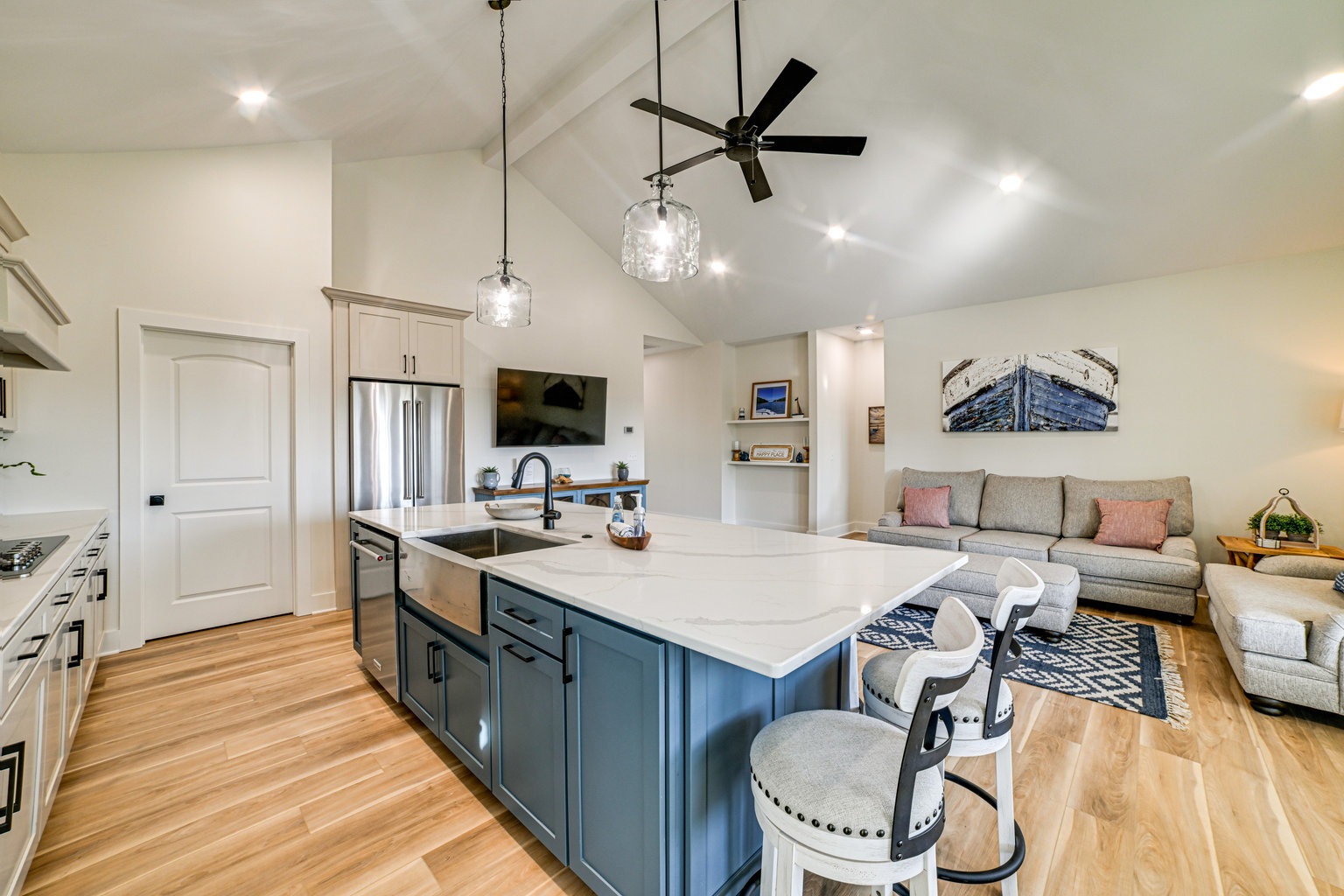 Grand Rivers Vacation Rental