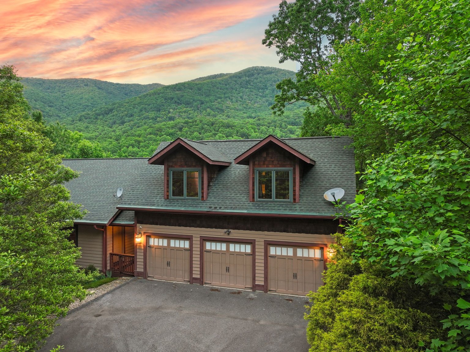 Black Mountain Vacation Rental