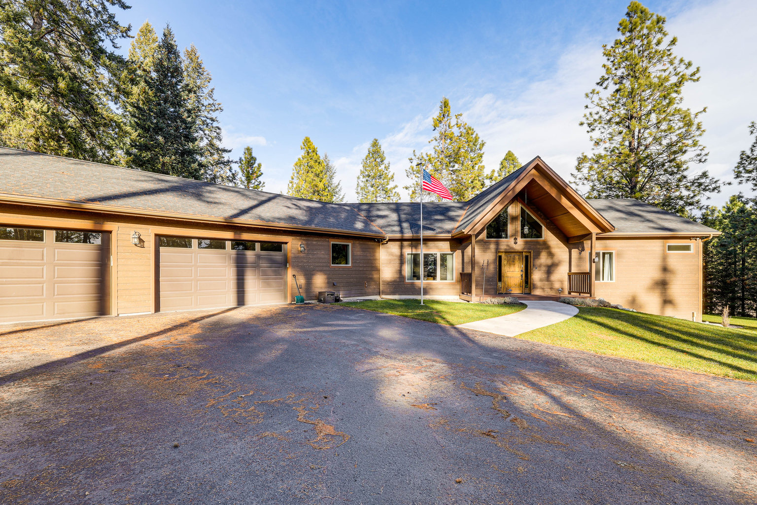 Lakeside Vacation Rental